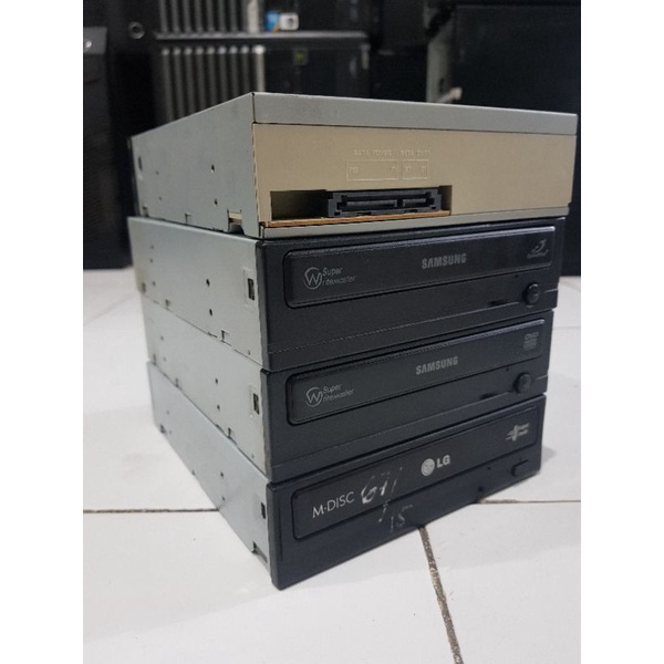 DVD RW INTERNAL SATA UNTUK PC