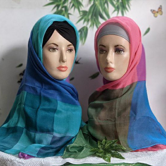 Hijab segi empat motif kotak colour
