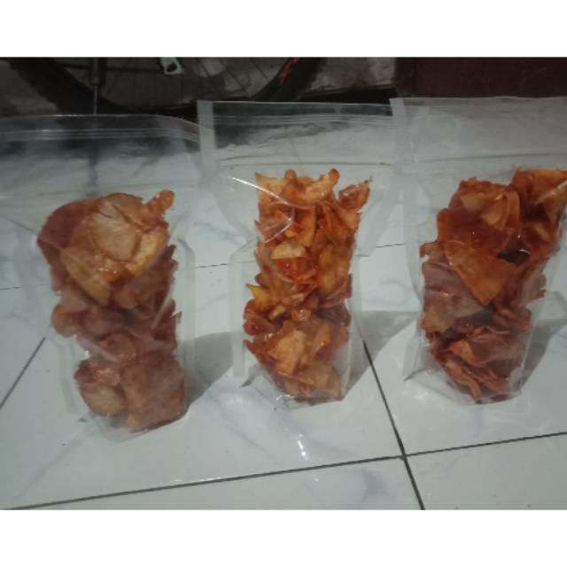 

Keripik Singkong Balado si kembar