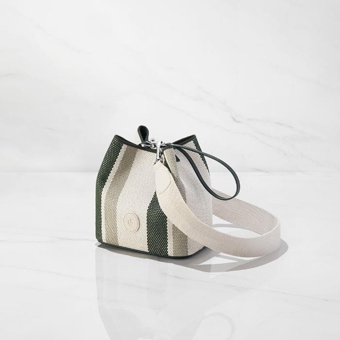 Terbaru... FIND KAPOOR PINGO 20..ORIGINAL 100% - KANVAS GREEN