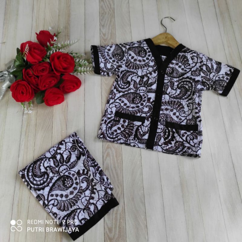 Banting Harga Piyama Batik Anak Cowok Cewek Motif Elegan Bahan Adem Untuk Usia 1- 5 Tahun. qxMx6OkFwyBed7