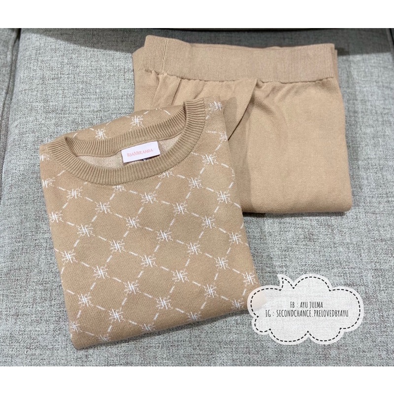 (PRELOVED) RiaMiranda Rune Knit Set - ALMOND