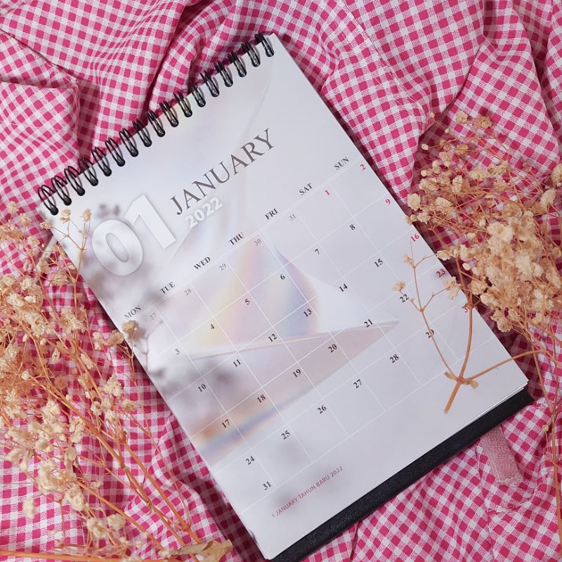 Jual Kalender Meja 2023 Hologram Premium Aesthetic Desk Calendar Spiral Shopee Indonesia 