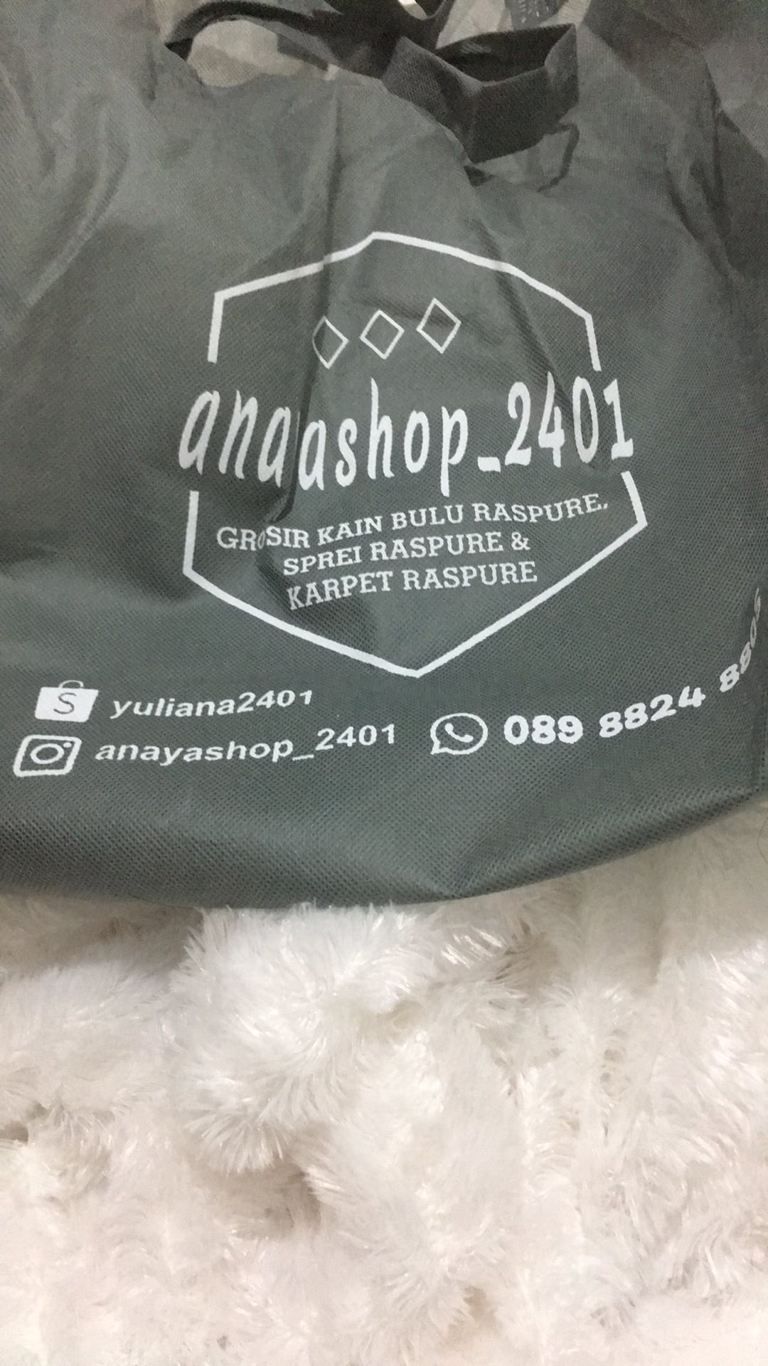 Sprei Bulu Rasfur Sprei Bulu Putih Sprei Pengantin Sprei Dekorasi