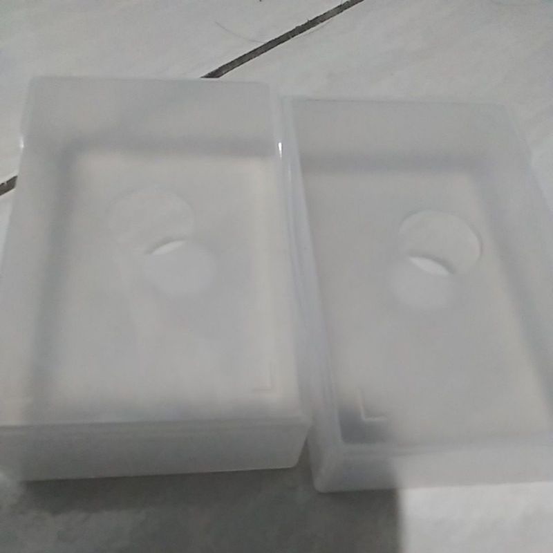 

box kartu nama