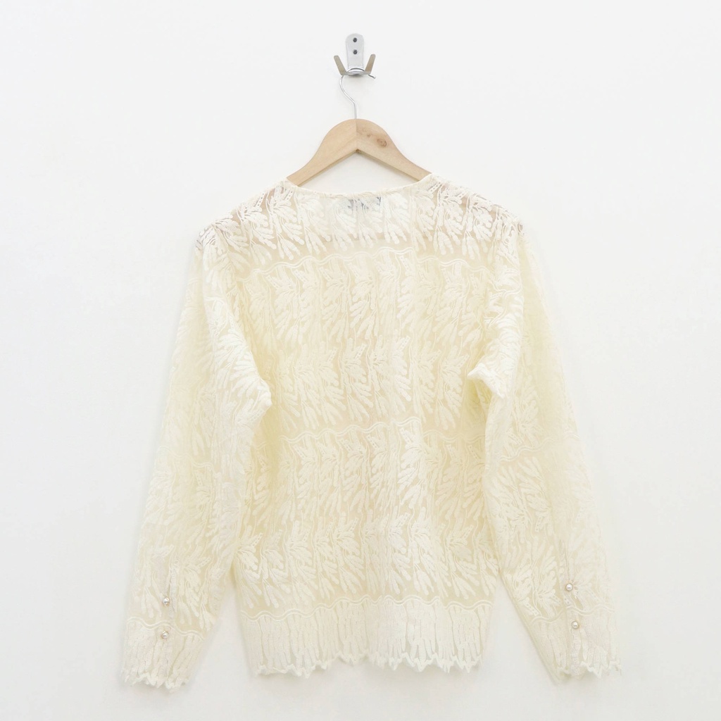 Crisvi lace top outer - Thejanclothes