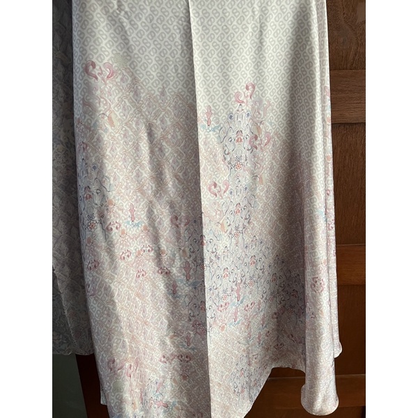 Buttonscarves The Granada Series Prayer Robe WHITE PINK KIDS