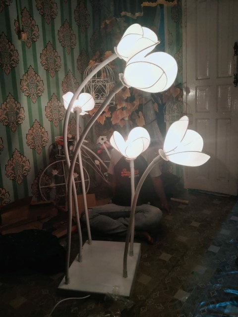 Standing Lamp Tulip Isi 5