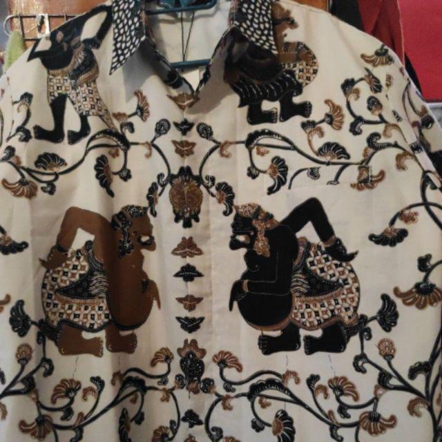 Kemeja Batik Pria Lengan Panjang Slimfit Premium Motif Wayang Warna Putih Tulang 724735 Cap 72