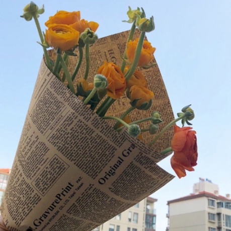 Vintage Newspaper Kertas Bunga Wrapping Cellophane Paperwrap Buket Bunga Bungkusan Bunga / Flower Wrapping / Cellophane / Wrap / Kertas Bunga / Kertas Kado / Flower Paper / Kertas Grosir / Kertas Import / Kertas Cellophane / Florist / Buket Bunga / Floris