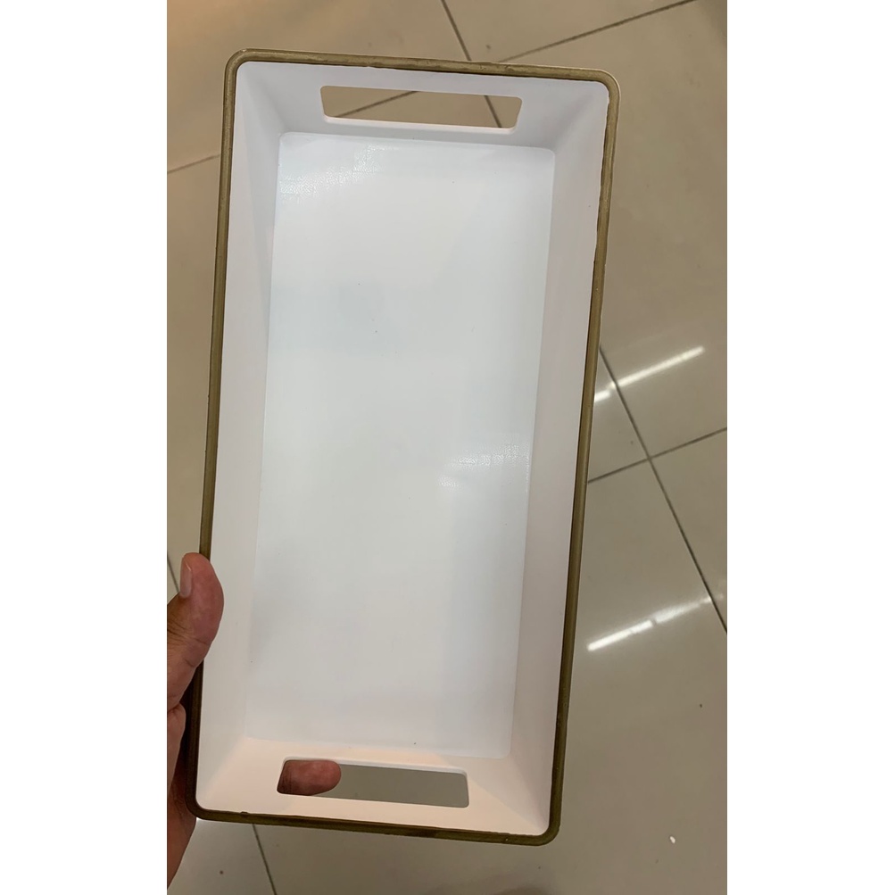 nampan plastik putih list gold