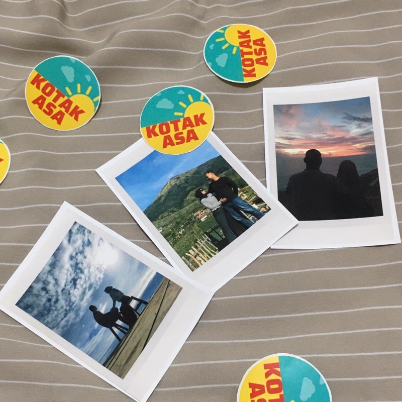 

Additional Hampers Valentine Polaroid