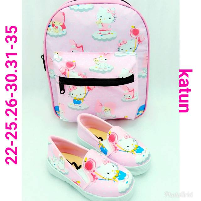 Sepatu + tas 45.000-50.000