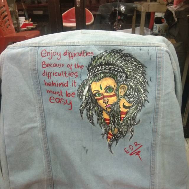 Jaket denim custom lukis