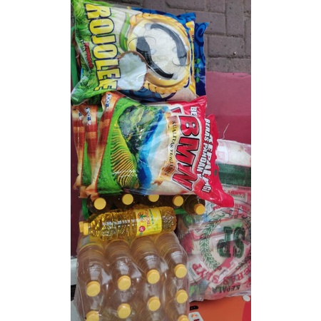 

paket beras dan minyak