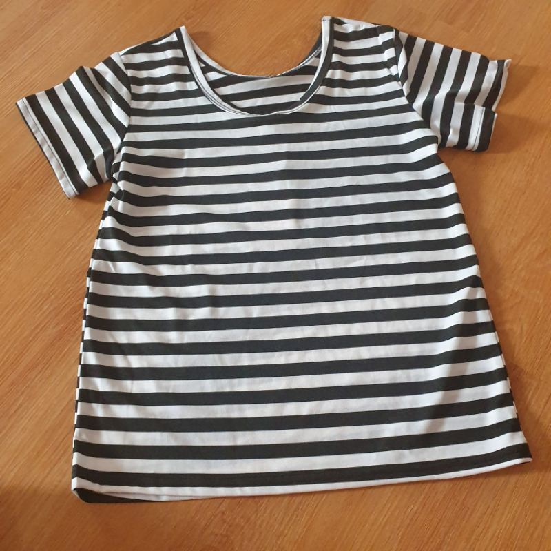 Baju Kaos anak perempuan motif salur import 6-8thn