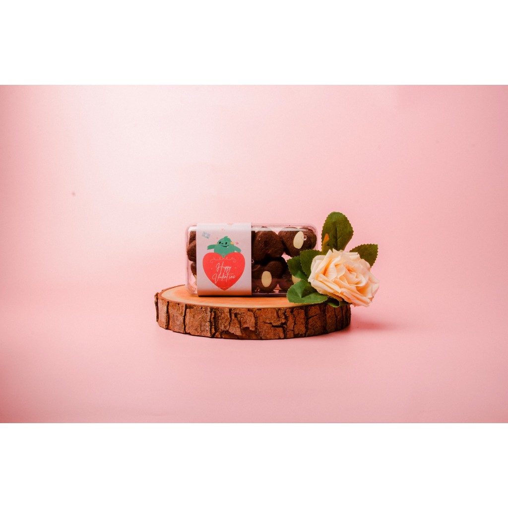 Kue Kering Chocolate Almond Love Cookies Special Edition Limited Royale Foods