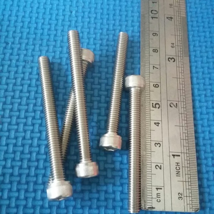baut L5. 5.5cm stainless