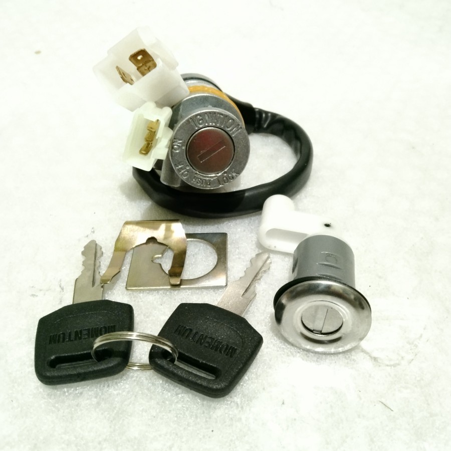 KUNCI KONTAK SET SUPRA LAMA,SUPRA X,SUPRA XX +KUNCI JOK BLK (MOMENTUM / JPK)