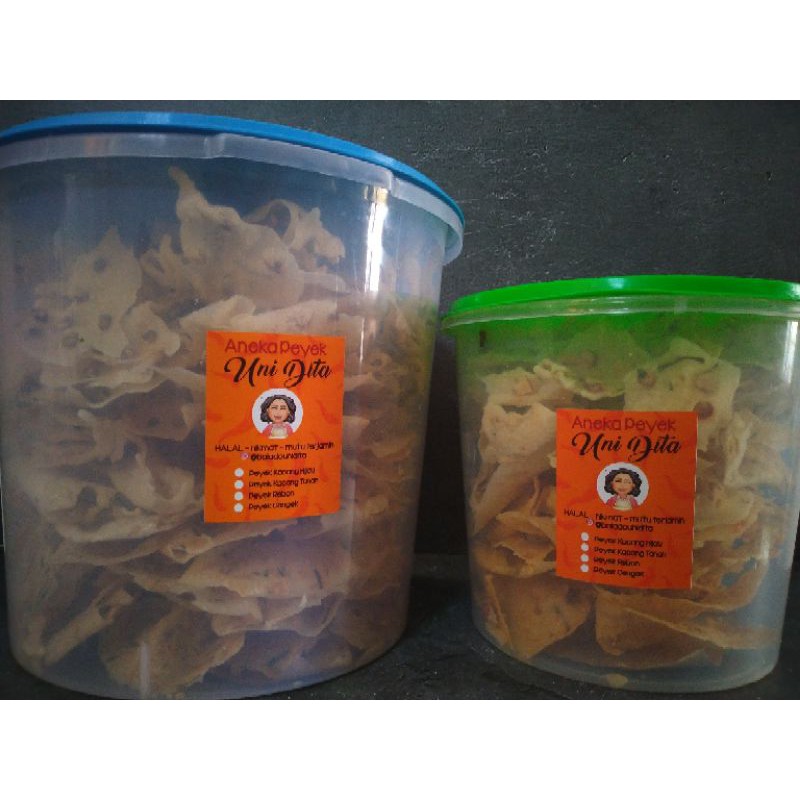 

Rempeyek renyah Peyek Uni Dita (rebon, cengek, kacang hijau, kacang tanah)