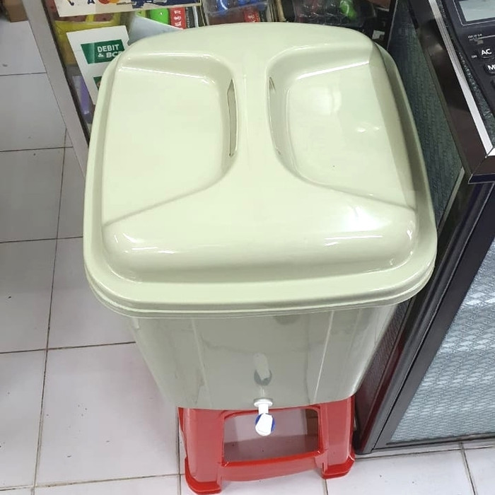 Tong Kran Air Tempat Cuci Tangan Portable 42 Liter Abu- Abu