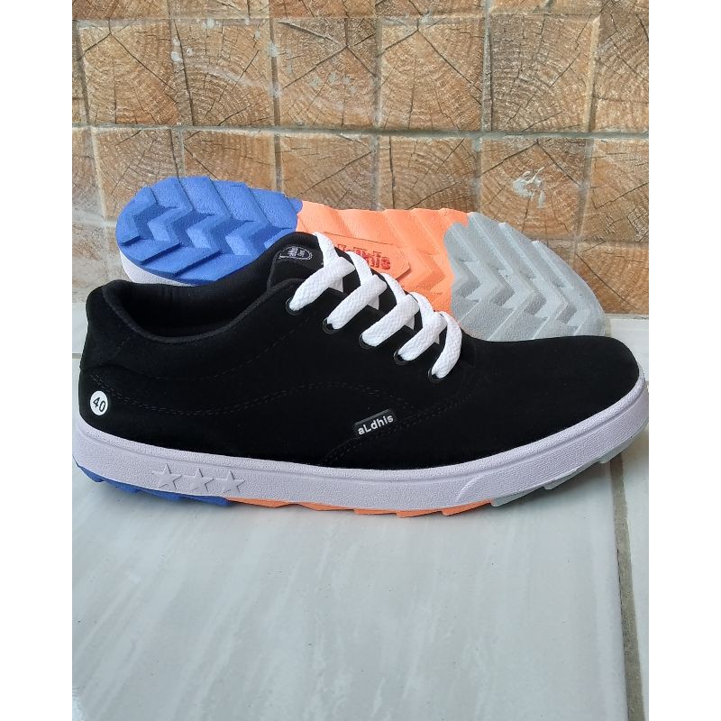 Sepatu Pria Casual Sneakers Cowok Original Kets Kasual Murah Buat Gaya Aldhis SG10 Hitam Black