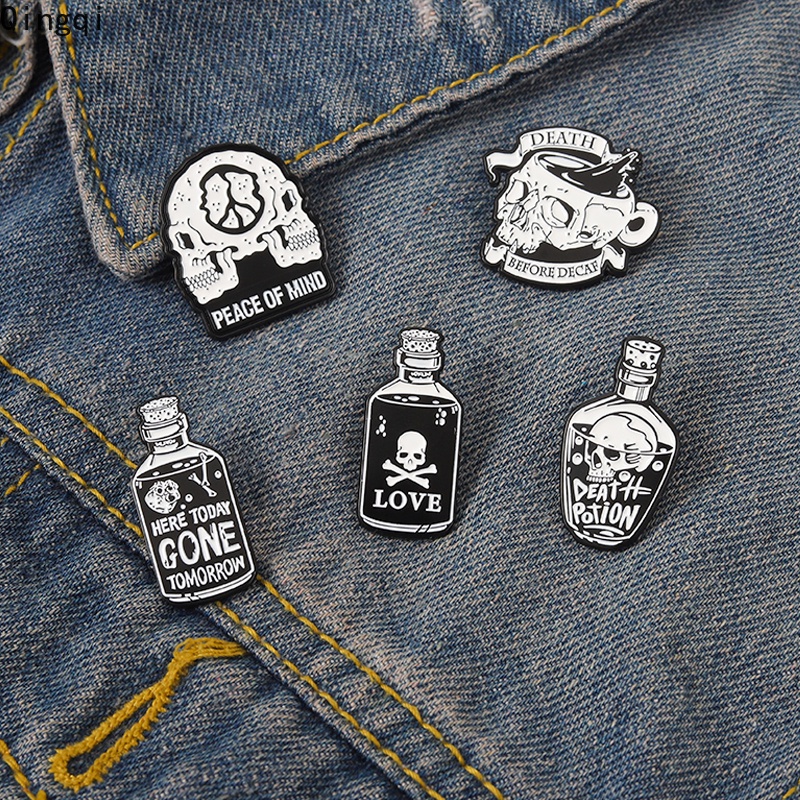 Bros Pin Enamel Bentuk Botol Tengkorak Penyihir Gaya Gothic Punk Untuk Hadiah Teman