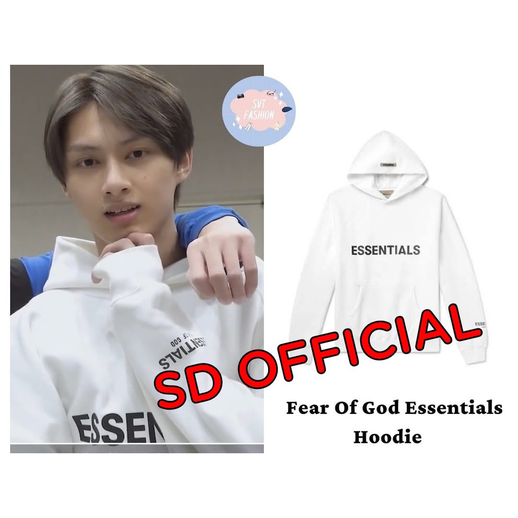 Jaket hoodie Jumper Seventeen Jun Essentials di depan dan logo di tangan