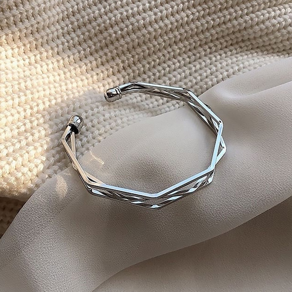 Three-line Bracelet Fashion Popular Simple Three-dimensional Water Chestnut Irregular Bracelet Wild Geometric