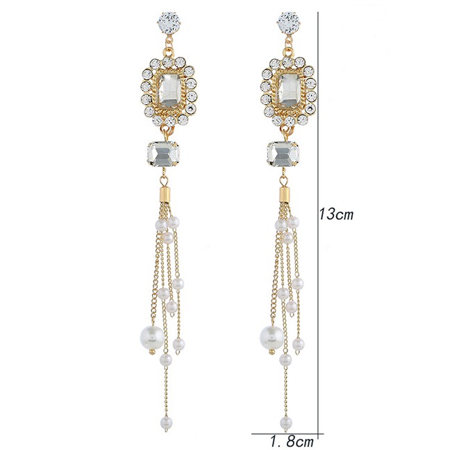 LRC Anting Tusuk Fashion Gold Fringed Pearl Earrings F49331