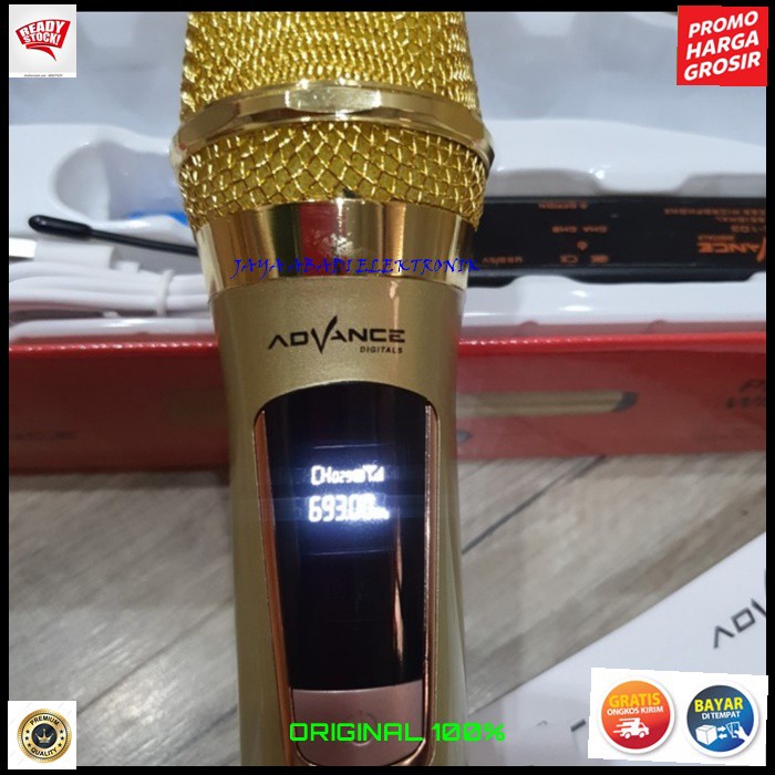 G572 MIC WIRELESS UHF GOLD DIGITAL LCD SINGLE CAS MIK WIRELES CHARGER MIKROPON MIKROPHONE SOUNDBEST DISPLAY MICROPHONE ADVANCE KARAOKE VOKAL VOCAL ARTIS PROFESIONAL PRO SOUND BEST SISTEM AUDIO PANGGUNG LEGENDARY DYNAMIC PENGERAS SUARA HIFI SENSITIF MC