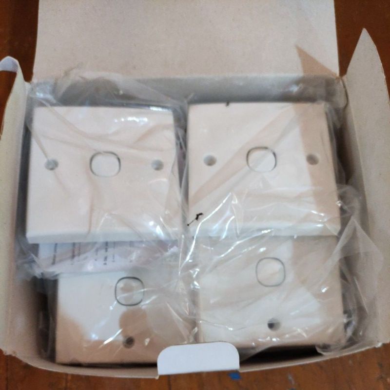 Saklar Tunggal Clipsal Schneider