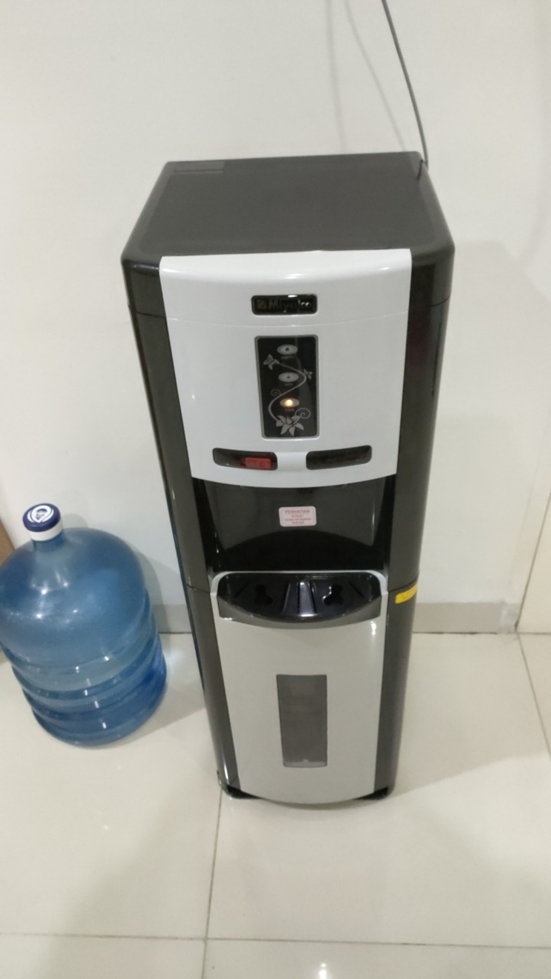 Miyako Wdp 300 - Dipenser Galon Bawah / Water Dispenser Tinggi
