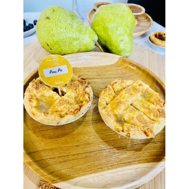 

Pear Pie Pie buah Pear 1 box isi 6 pie