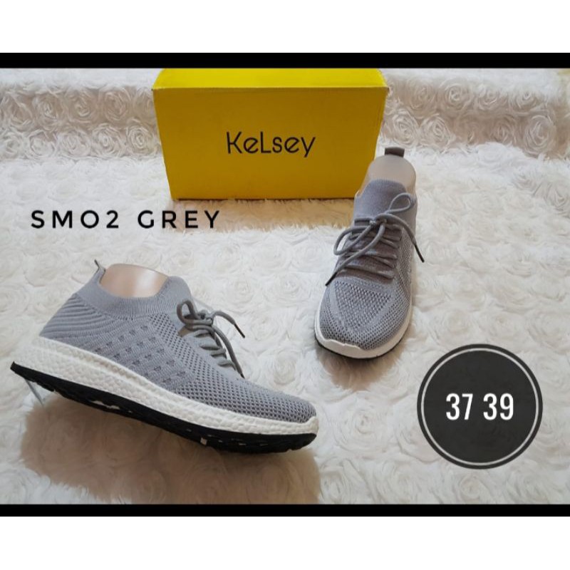 Kelsey sepatu wanita size 37