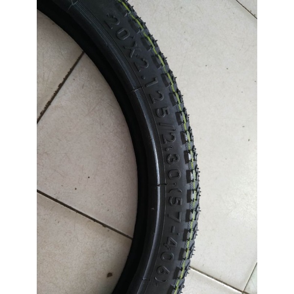 Ban Luar Sepeda ukuran 20 x 2.125 Kingland