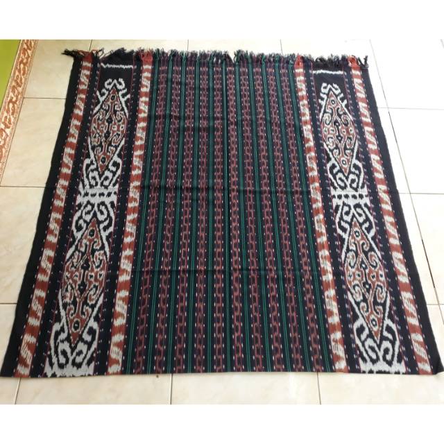 Kain tenun ethnic kalimantan/dayak