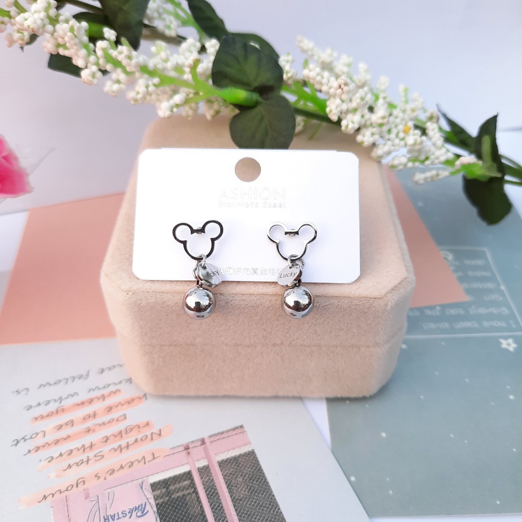 Anting Tusuk Titanium Mickey Lucky Dengan Bandul Tersedia Warna Rose Gold, Gold, dan Silver