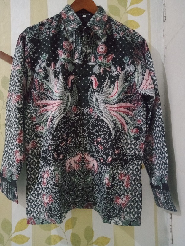 Motif Peksi Kembar Kemeja Batik Pria Panjang Furing