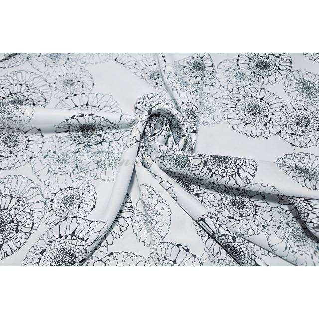 Hijab/Kerudung Segi Empat Maxmara Silk Motif