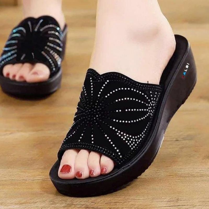 SANDAL CALBI WANITA TERBARU STYLE LABA LABA SANDAL SELOP WANITA TRENDY SANDAL WEDGES WANITA REMAJA KEKINIAN