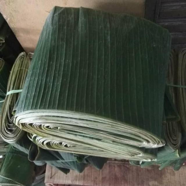

Daun pisang batu segar periket Rp.7500