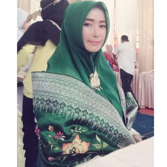 Kain & selendang songket pandai sikek renda koto gadang