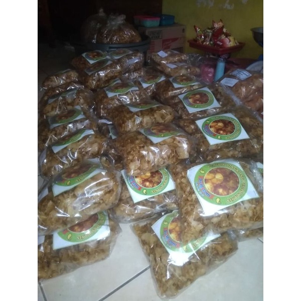 

Keripik singkong pedas manis