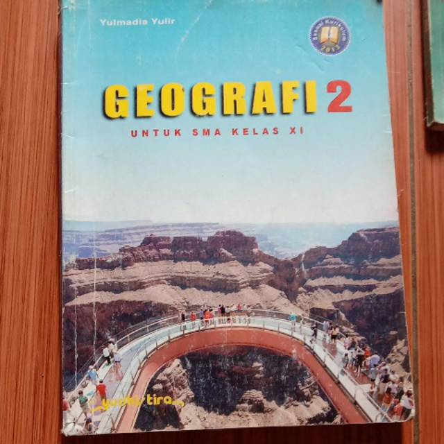 Buku paket geografi kelas 11