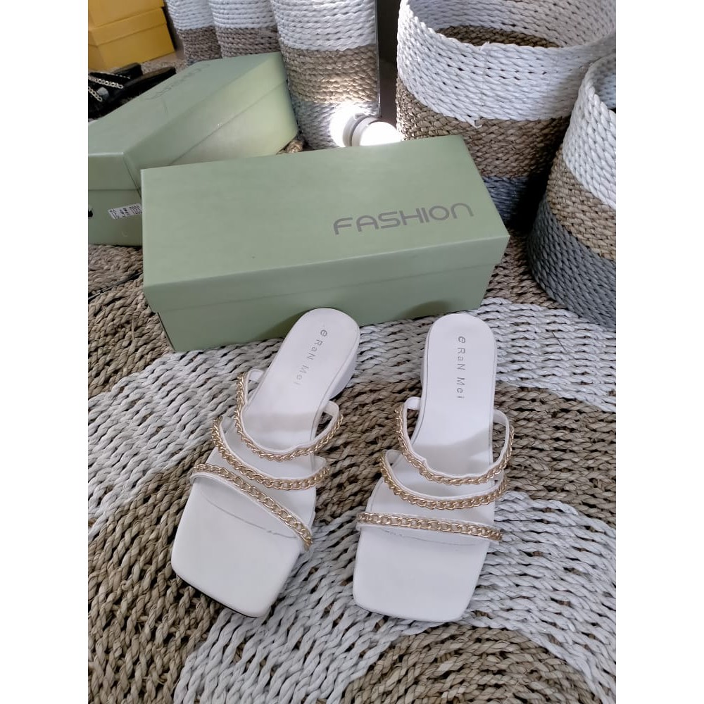 Sandal Fashion 2327