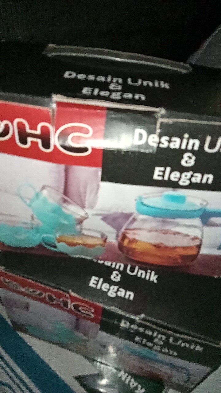 Teapot / Teko Set Gelas Bahan Kaca + Penyaringan / 5 In 1 / Dapat 1 Teko Dan 4 Gelas (perabotan)