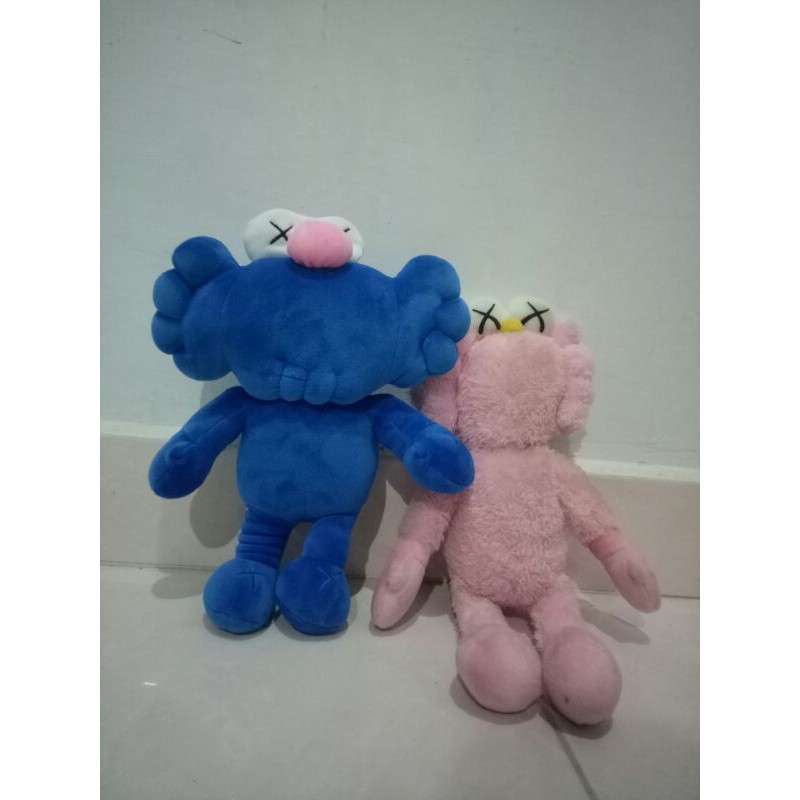 Boneka kaws