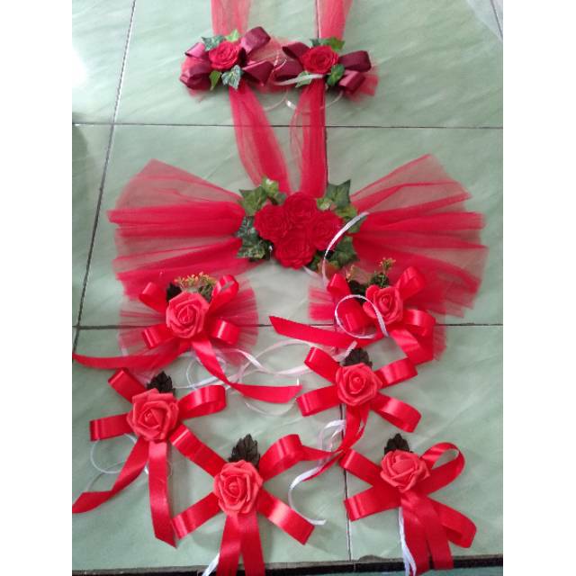 Bunga hias mobil pengantin simpel