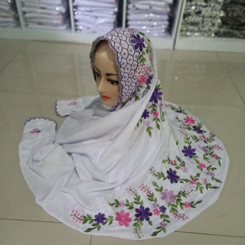 Mukena Terusan Semi sutra